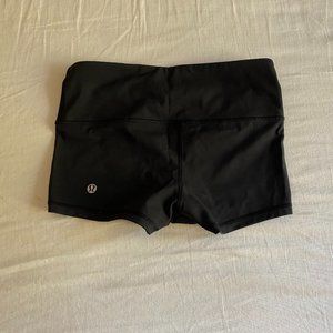 SIZE 2 LULU LEMON SHORTS